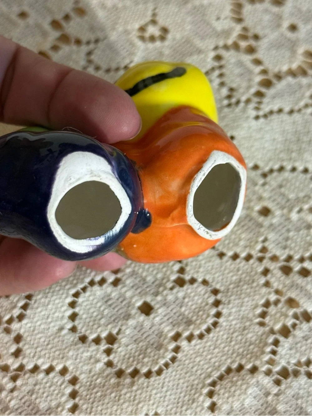 Vintage Small Colorful Ceramic Pottery Trinket Shelf Garden Inch Worm